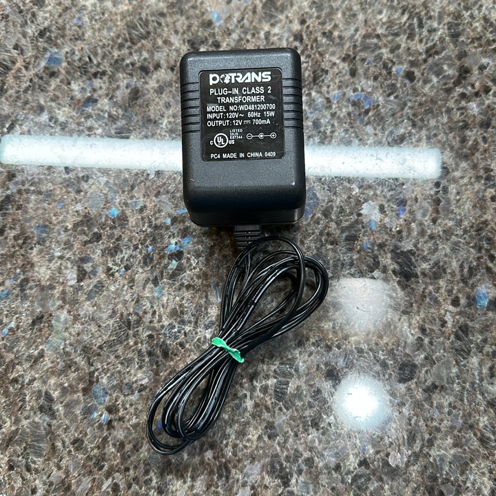 Black Plug-In Class 2 Transformer - Picture 3 of 5